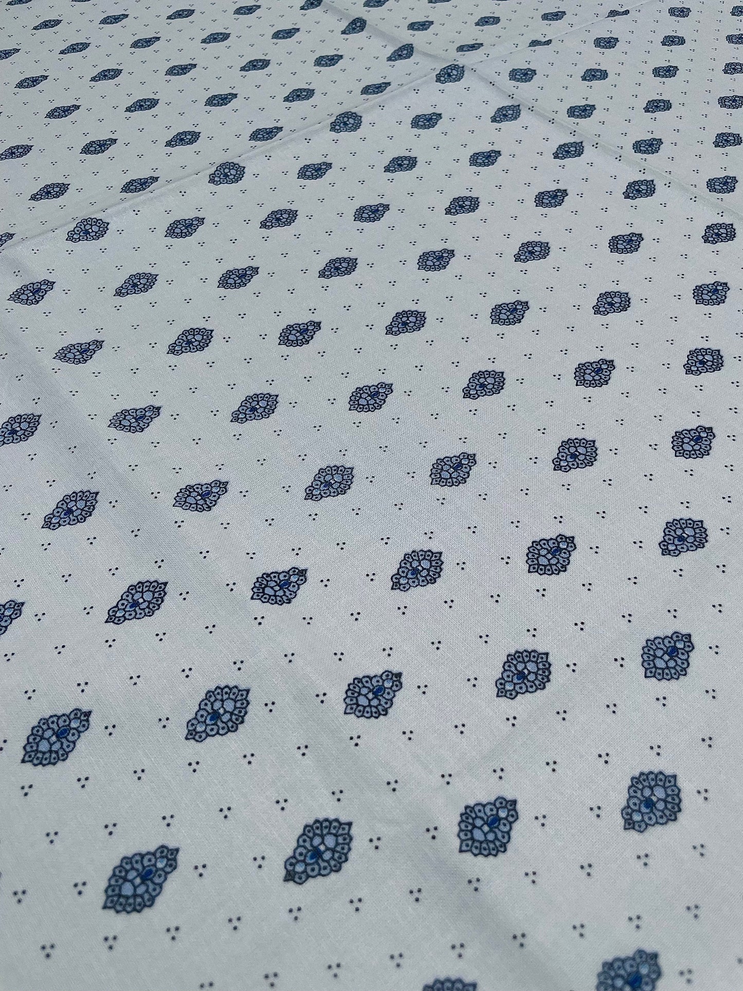 《フランス製撥水クロス》バスティード|長方形テーブル用|200×150cm